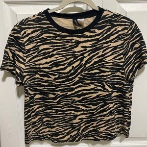 H&M Crop Top Women’s Medium Animal Print Black Tan Zebra Tiger Striped